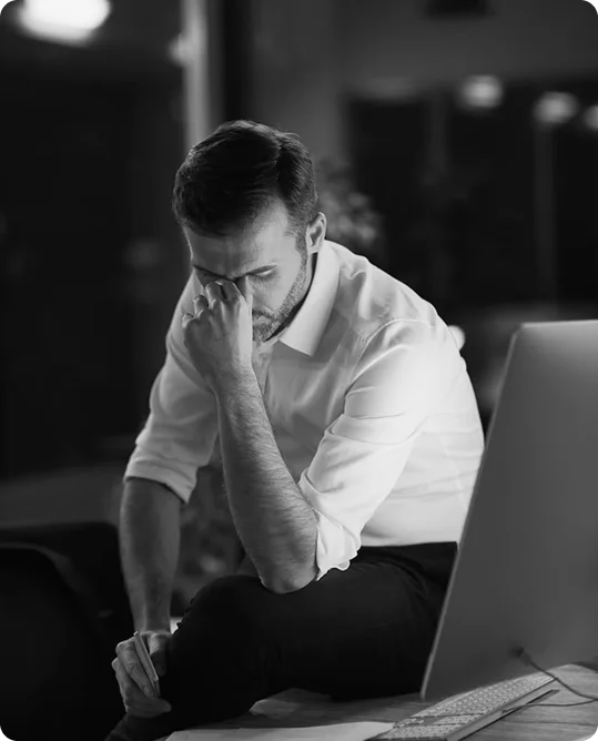 Executivo estressado com falta de tempo